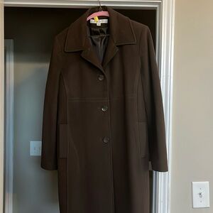 Vintage Larry Levin Wool Coat. Size 12. Brown   Good Condition.